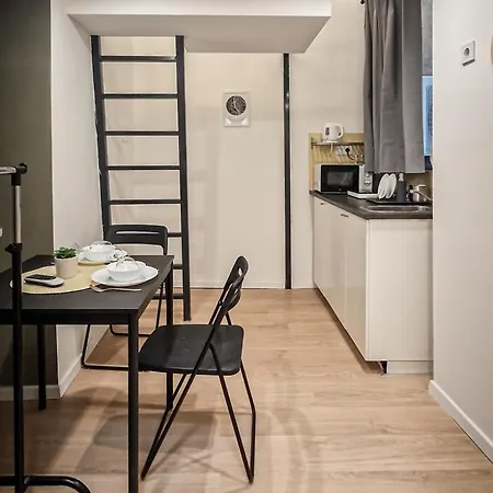 Red Viking Tiny Apartman Budapest